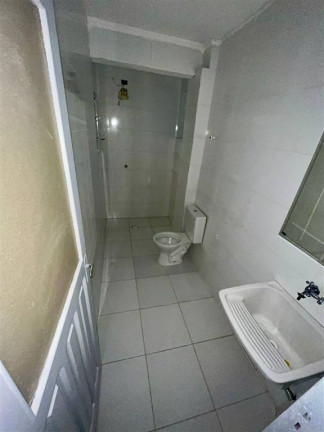 Imagem Kitnet à Venda, 37 m² em Tupi - Praia Grande Imagem Kitnet à Venda, 37 m² em Tupi - Praia Grande