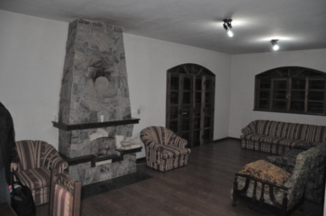 Imagem Chácara com 3 Quartos à Venda, 129 m² em Jd Das Graças - Colombo