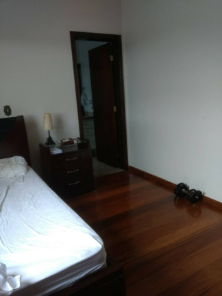Imagem Sobrado com 5 Quartos à Venda, 515 m² em Bela Vista - Osasco