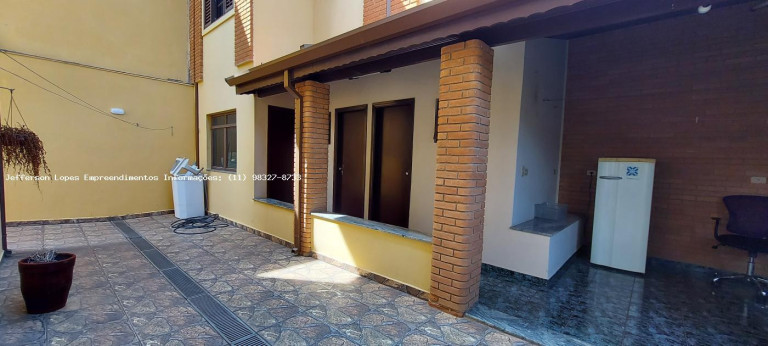 Imagem Casa com 3 Quartos à Venda, 266 m² em Jardim Celani - Salto