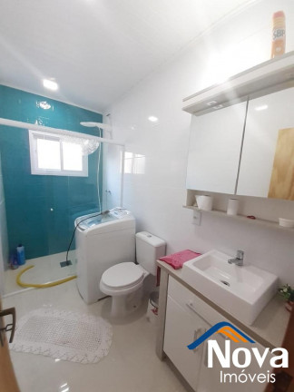 Imagem Imóvel com 4 Quartos à Venda, em Centro - Capão Da Canoa Imagem Imóvel com 4 Quartos à Venda, em Centro - Capão Da Canoa
