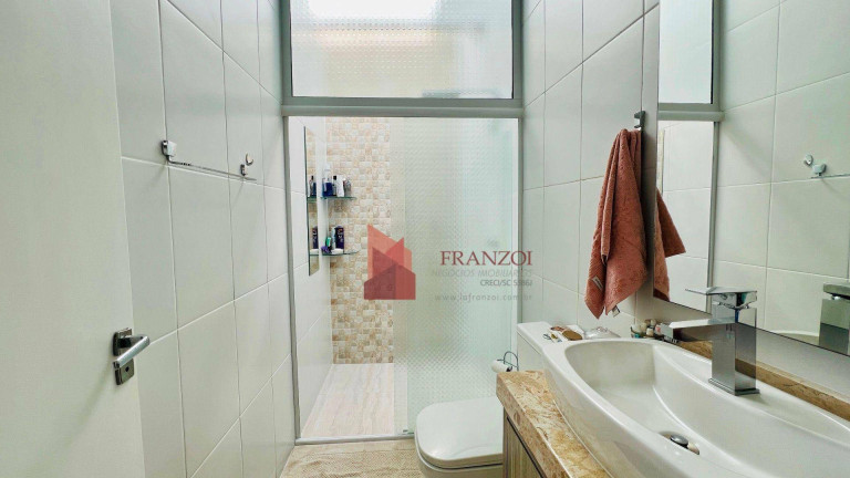 Imagem Sobrado com 3 Quartos à Venda, 230 m² em São Judas - Itajaí Imagem Sobrado com 3 Quartos à Venda, 230 m² em São Judas - Itajaí