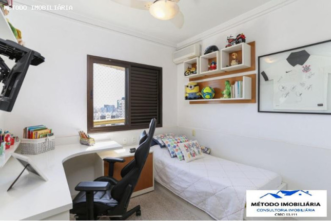 Imagem Imóvel com 3 Quartos à Venda, 142 m² em Higienópolis - São Paulo Imagem Imóvel com 3 Quartos à Venda, 142 m² em Higienópolis - São Paulo