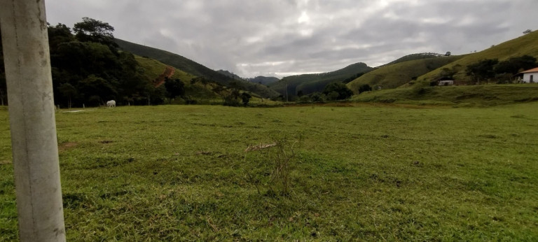 Imagem Chácara com 1 Quarto à Venda, 120 m² em Alto Do Cardoso - Pindamonhangaba Imagem Chácara com 1 Quarto à Venda, 120 m² em Alto Do Cardoso - Pindamonhangaba