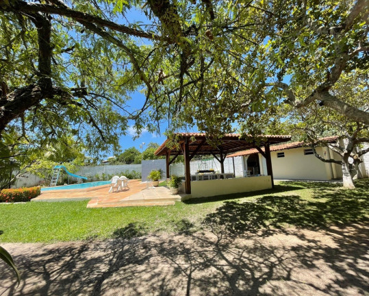 Imagem Casa com 6 Quartos à Venda, 300 m² em Guarajuba - Camaçari