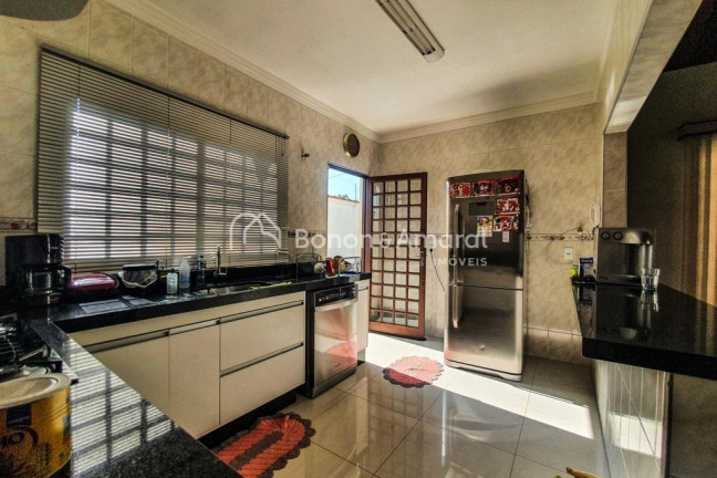 Imagem Casa com 3 Quartos à Venda, 350 m² em Jardim Vista Alegre - Paulínia Imagem Casa com 3 Quartos à Venda, 350 m² em Jardim Vista Alegre - Paulínia