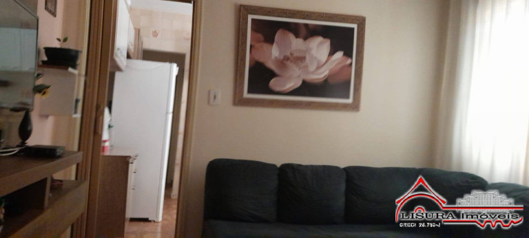 Imagem Casa com 2 Quartos à Venda, 64 m² em Jardim Califórnia - Jacareí
