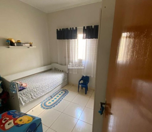 Imagem Casa com 3 Quartos à Venda, 200 m² em Oneida Mendes - Uberaba Imagem Casa com 3 Quartos à Venda, 200 m² em Oneida Mendes - Uberaba