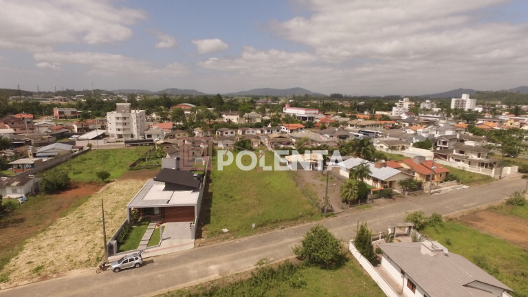 Terreno à Venda, 829 m² em Centro - Meleiro