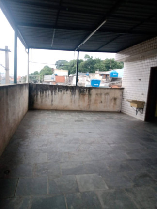 Imagem Casa com 2 Quartos para Alugar, 205 m² em Taboão - Diadema