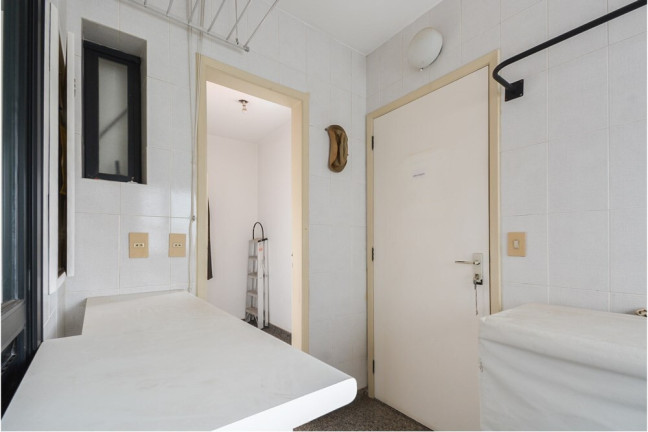 Imagem Imóvel com 4 Quartos à Venda, 160 m² em Vila Suzana - São Paulo Imagem Imóvel com 4 Quartos à Venda, 160 m² em Vila Suzana - São Paulo