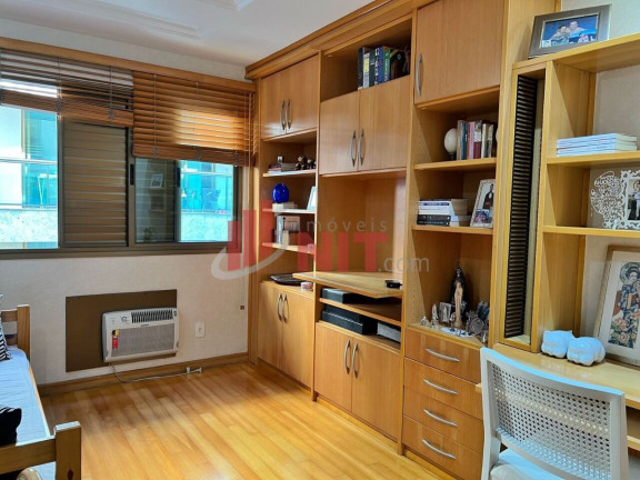 Imagem Apartamento com 4 Quartos à Venda, 192 m² em Icaraí - Niterói