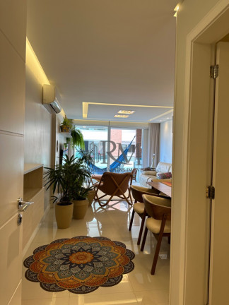 Imagem Apartamento com 3 Quartos à Venda, 121 m² em Centro - Florianópolis Imagem Apartamento com 3 Quartos à Venda, 121 m² em Centro - Florianópolis