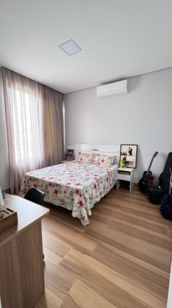 Imagem Casa de Condomínio com 3 Quartos à Venda, 250 m² em Condomínio Residencial Fogaça - Jacareí Imagem Casa de Condomínio com 3 Quartos à Venda, 250 m² em Condomínio Residencial Fogaça - Jacareí