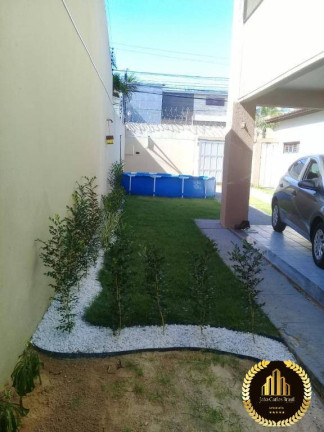 Imagem Casa com 3 Quartos à Venda, 375 m² em Sapiranga - Fortaleza