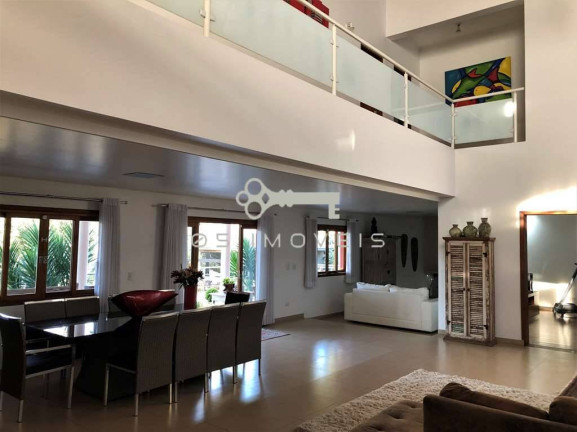 Imagem Casa com 5 Quartos à Venda, em Chácara Santa Lúcia - Carapicuíba Imagem Casa com 5 Quartos à Venda, em Chácara Santa Lúcia - Carapicuíba