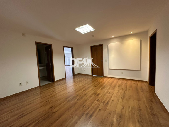 Imagem Sala Comercial para Alugar, 293 m² em Asa Norte - Brasília Imagem Sala Comercial para Alugar, 293 m² em Asa Norte - Brasília