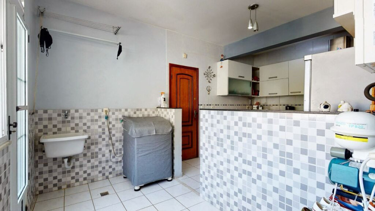 Imagem Imóvel com 4 Quartos à Venda, em Copacabana - Rio De Janeiro Imagem Imóvel com 4 Quartos à Venda, em Copacabana - Rio De Janeiro