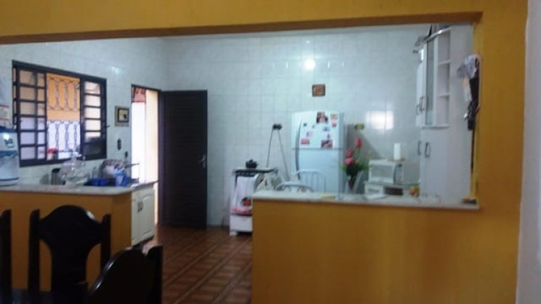 Imagem Casa com 3 Quartos à Venda, 178 m² em Santana - Pindamonhangaba Imagem Casa com 3 Quartos à Venda, 178 m² em Santana - Pindamonhangaba