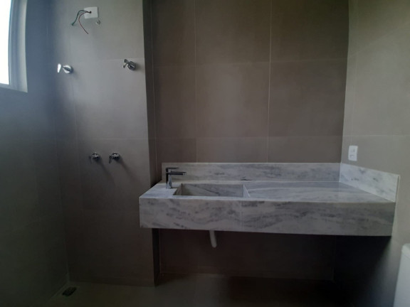 Imagem Imóvel com 5 Quartos à Venda, 304 m² em Castelo - Belo Horizonte