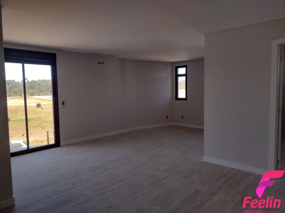 Imagem Casa com 3 Quartos à Venda, 204 m² em Rio Tavares - Florianópolis Imagem Casa com 3 Quartos à Venda, 204 m² em Rio Tavares - Florianópolis