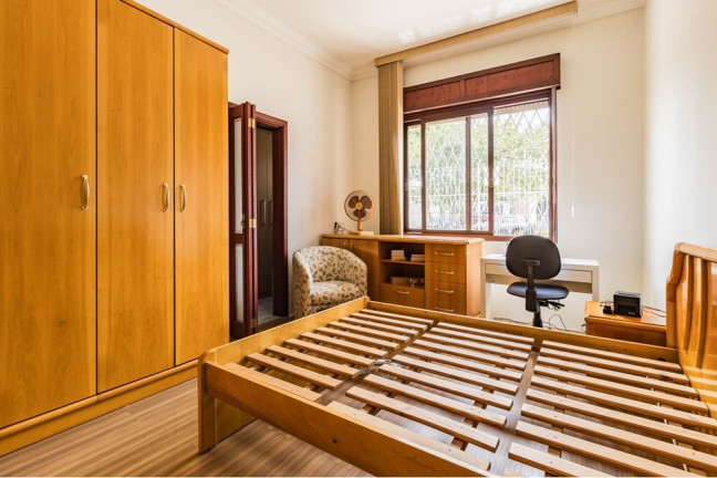 Imagem Casa com 2 Quartos à Venda, 250 m² em Vila Ipiranga - Porto Alegre Imagem Casa com 2 Quartos à Venda, 250 m² em Vila Ipiranga - Porto Alegre