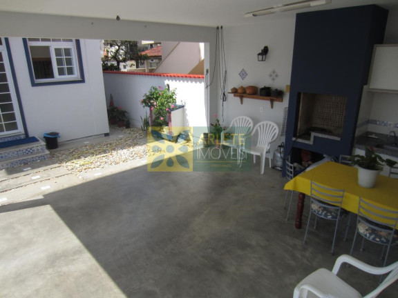 Imagem Casa com 3 Quartos à Venda, 149 m² em Centro - Porto Belo