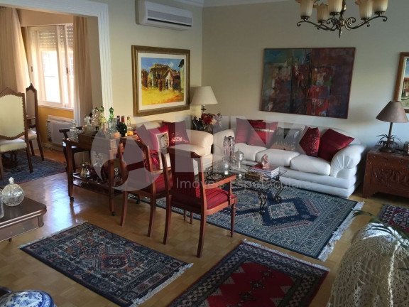 Imagem Casa com 5 Quartos à Venda, 392 m² em Chácara Das Pedras - Porto Alegre Imagem Casa com 5 Quartos à Venda, 392 m² em Chácara Das Pedras - Porto Alegre