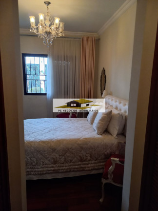 Casa com 3 Quartos à Venda, 252 m² em Vila Monumento - São Paulo