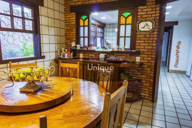 Imagem Casa com 9 Quartos à Venda, 671 m² em São Bento - Cabo Frio Imagem Casa com 9 Quartos à Venda, 671 m² em São Bento - Cabo Frio