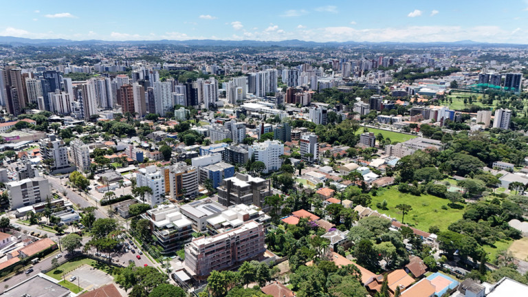 Imagem Apartamento com 3 Quartos à Venda, 171 m² em Cabral - Curitiba