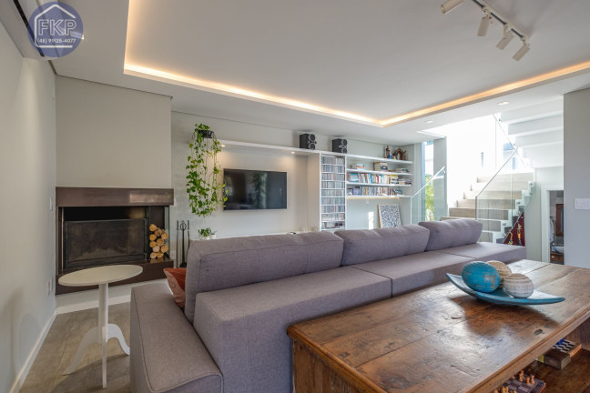 Imagem Casa com 4 Quartos à Venda, 290 m² em Ingleses Do Rio Vermelho - Florianópolis Imagem Casa com 4 Quartos à Venda, 290 m² em Ingleses Do Rio Vermelho - Florianópolis