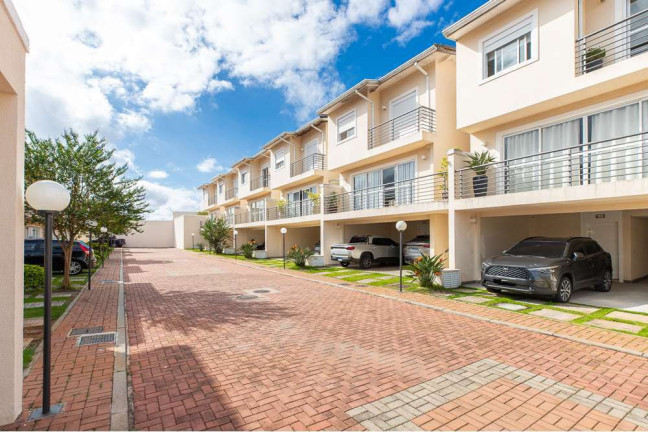 Imagem Casa com 3 Quartos à Venda, 300 m² em Interlagos - São Paulo