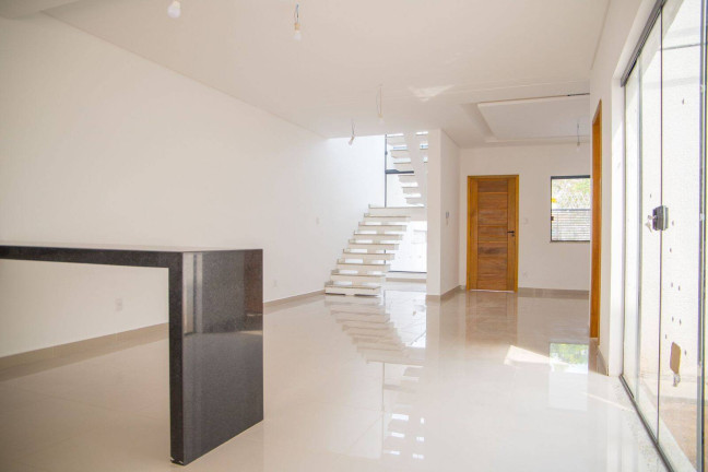Imagem Casa com 3 Quartos à Venda, 150 m² em Jardim Oasis - Taubaté Imagem Casa com 3 Quartos à Venda, 150 m² em Jardim Oasis - Taubaté
