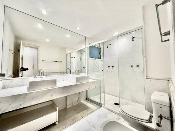 Imagem Apartamento com 3 Quartos para Alugar, 235 m² em Vila Nova Conceição - São Paulo Imagem Apartamento com 3 Quartos para Alugar, 235 m² em Vila Nova Conceição - São Paulo