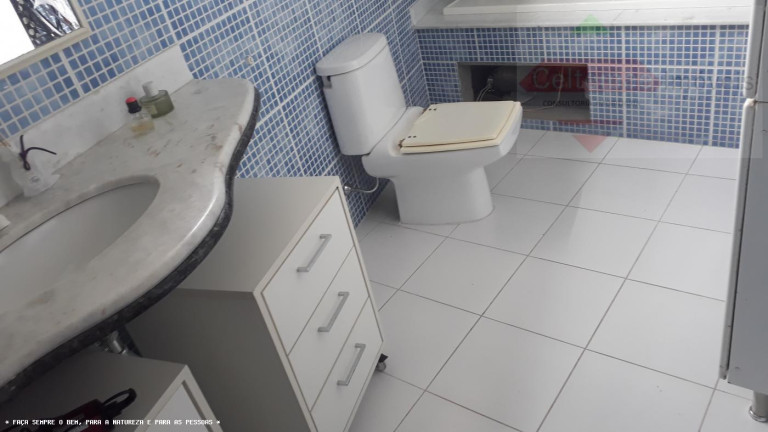 Imagem Casa com 2 Quartos à Venda, 199 m² em Centro - Taubaté Imagem Casa com 2 Quartos à Venda, 199 m² em Centro - Taubaté