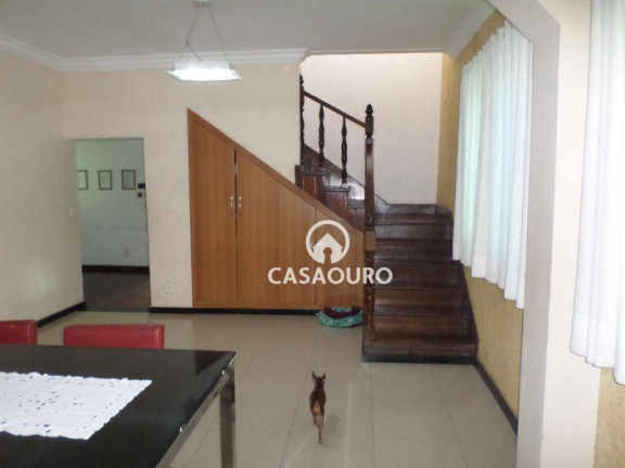 Imagem Casa com 5 Quartos à Venda, 300 m² em Santa Tereza - Belo Horizonte Imagem Casa com 5 Quartos à Venda, 300 m² em Santa Tereza - Belo Horizonte