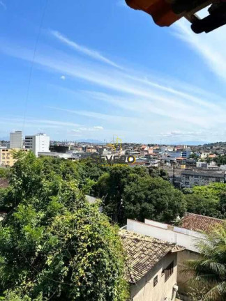 Imagem Casa com 2 Quartos à Venda, 320 m² em Centro - São Gonçalo