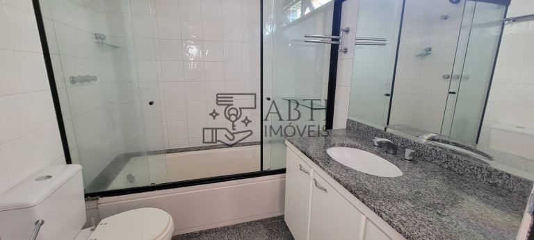 Imagem Apartamento com 4 Quartos para Alugar, 130 m² em Moema - São Paulo Imagem Apartamento com 4 Quartos para Alugar, 130 m² em Moema - São Paulo