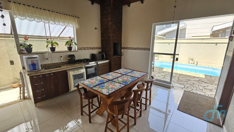 Imagem Sobrado com 5 Quartos à Venda, 202 m² em Botujuru - Mogi Das Cruzes Imagem Sobrado com 5 Quartos à Venda, 202 m² em Botujuru - Mogi Das Cruzes
