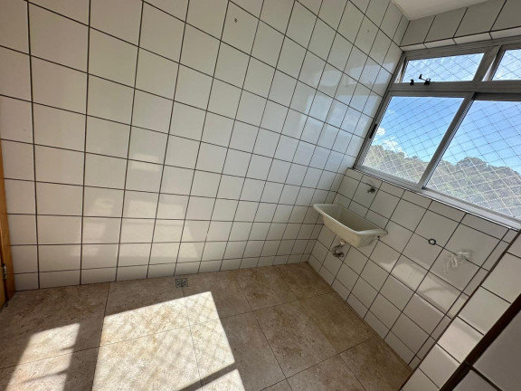 Imagem Apartamento com 3 Quartos à Venda, 280 m² em Cabral - Contagem