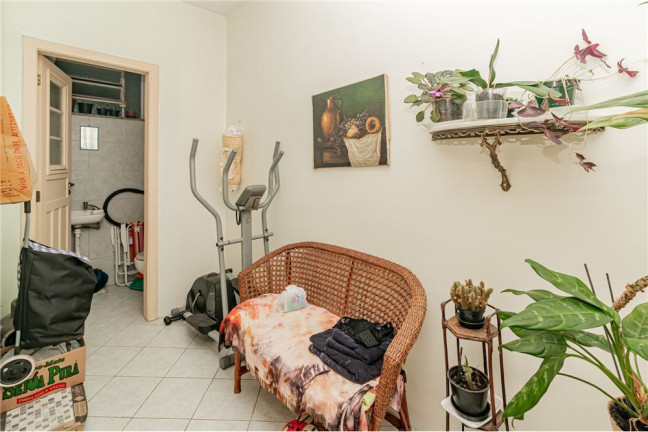 Imagem Imóvel com 2 Quartos à Venda, em Menino Deus - Porto Alegre Imagem Imóvel com 2 Quartos à Venda, em Menino Deus - Porto Alegre