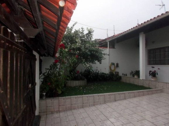 Imagem Casa com 4 Quartos à Venda, 350 m² em Maria Helena Novaes - Peruíbe Imagem Casa com 4 Quartos à Venda, 350 m² em Maria Helena Novaes - Peruíbe
