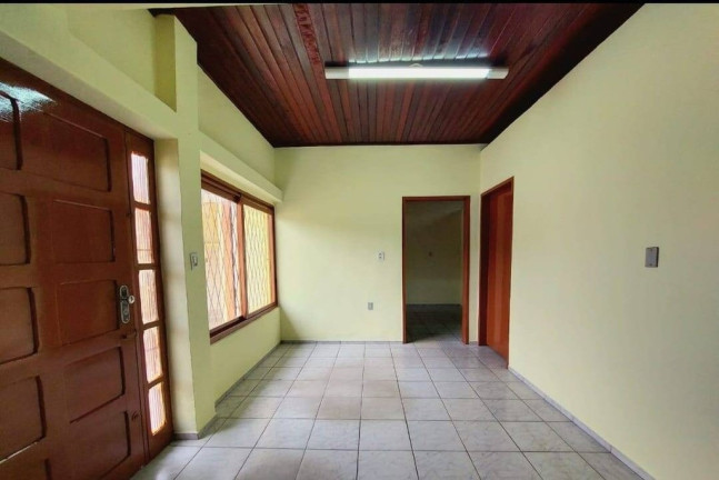 Imagem Casa com 3 Quartos à Venda, em Sarandi - Porto Alegre Imagem Casa com 3 Quartos à Venda, em Sarandi - Porto Alegre