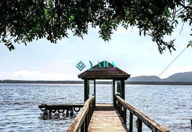 Casa com 3 Quartos à Venda, 2.000 m² em Lagoa Da Conceição - Florianópolis