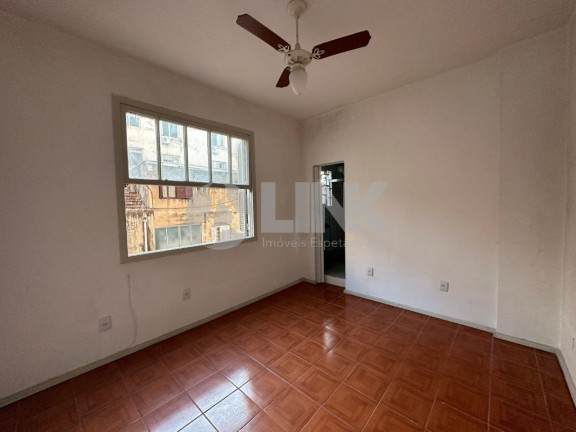 Imagem Apartamento com 1 Quarto à Venda, 32 m² em Centro Histórico - Porto Alegre Imagem Apartamento com 1 Quarto à Venda, 32 m² em Centro Histórico - Porto Alegre