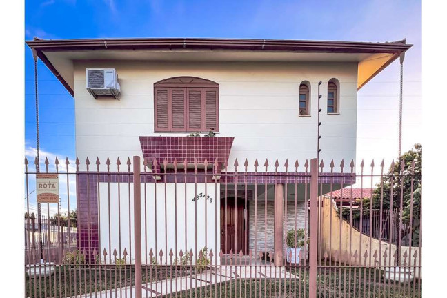 Imagem Casa com 3 Quartos à Venda, em Igara - Canoas Imagem Casa com 3 Quartos à Venda, em Igara - Canoas