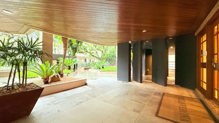 Imagem Apartamento com 3 Quartos à Venda, 158 m² em Petrópolis - Porto Alegre Imagem Apartamento com 3 Quartos à Venda, 158 m² em Petrópolis - Porto Alegre