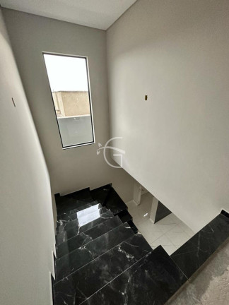 Imagem Casa com 3 Quartos à Venda, 191 m² em Iririú - Joinville
