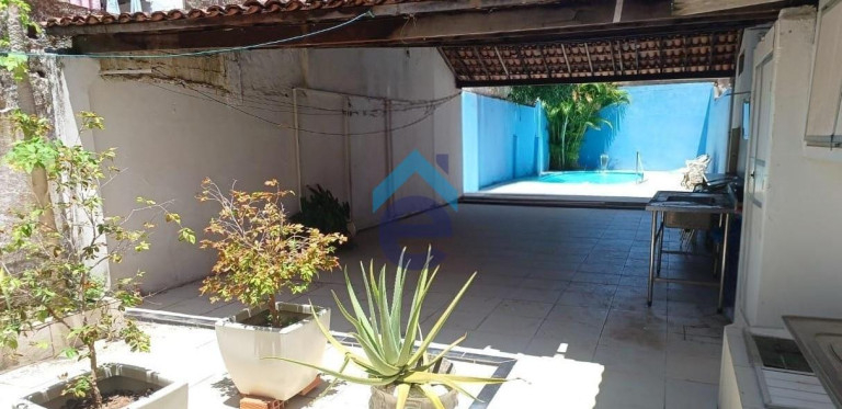 Imagem Casa com 6 Quartos à Venda, 550 m² em Jaraguá - Maceió Imagem Casa com 6 Quartos à Venda, 550 m² em Jaraguá - Maceió